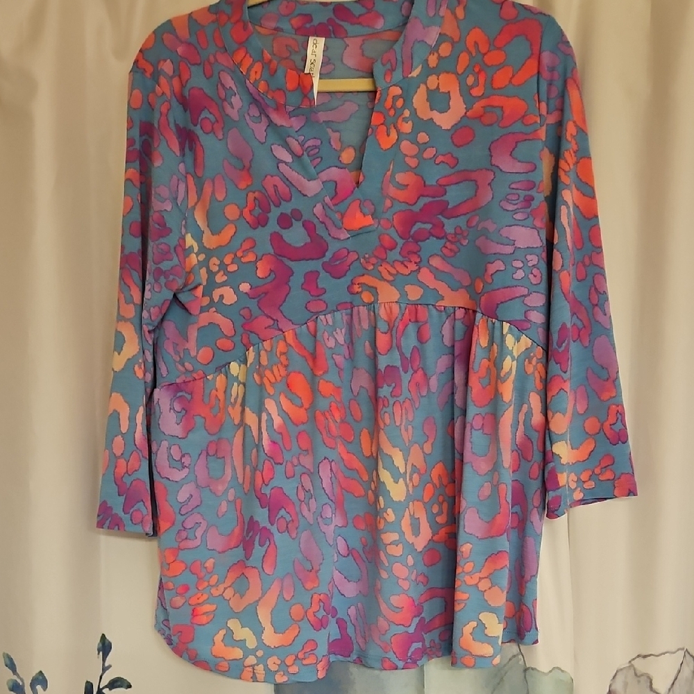 Vibrant Multicolor Women's Tunic Worn A.couple Times Like New